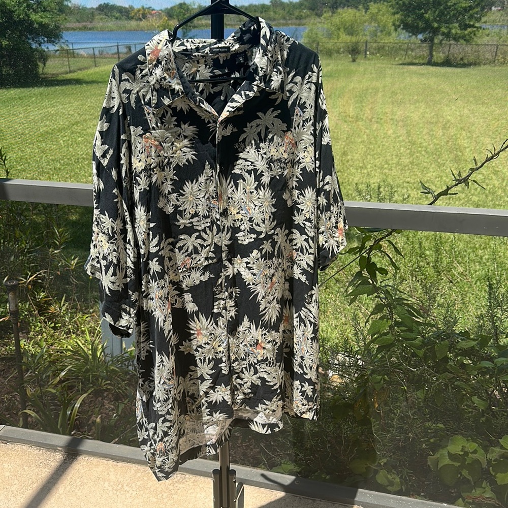 Izod 100% Silk black tropical bird print short sleeved shirt Button Up XXL